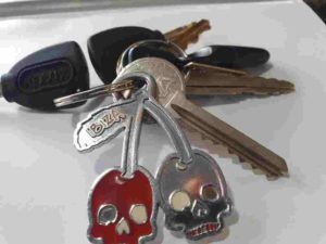 house and car keys on ring with Locksmith Avonmouth